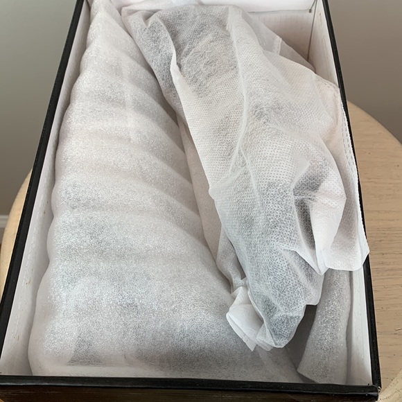 Faux Suede Pointed Toe Heels NWB - Picture 6 of 7